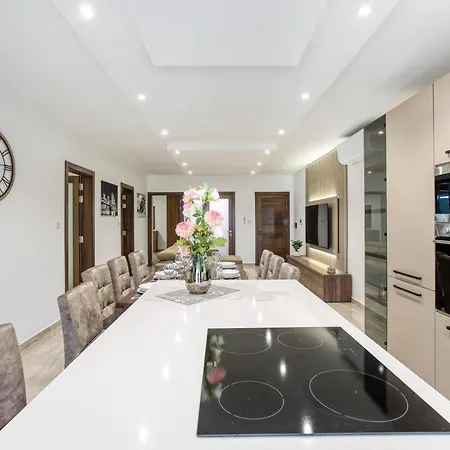 Luxurious, Spacious Fully Equipped In Swieqi By 360 Estates Daire
